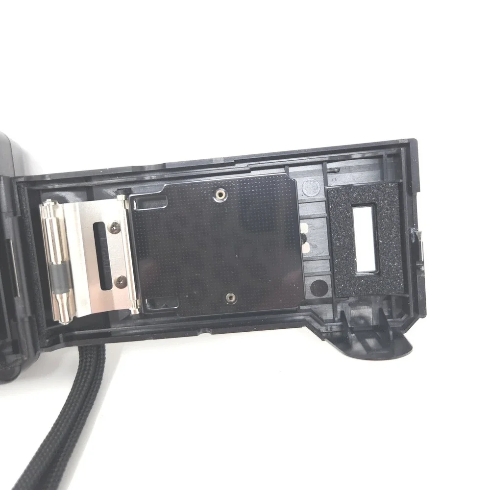 Vivitar‎ TEC45 35mm Camera Auto Focus Auto Pop-up Flash - Untested